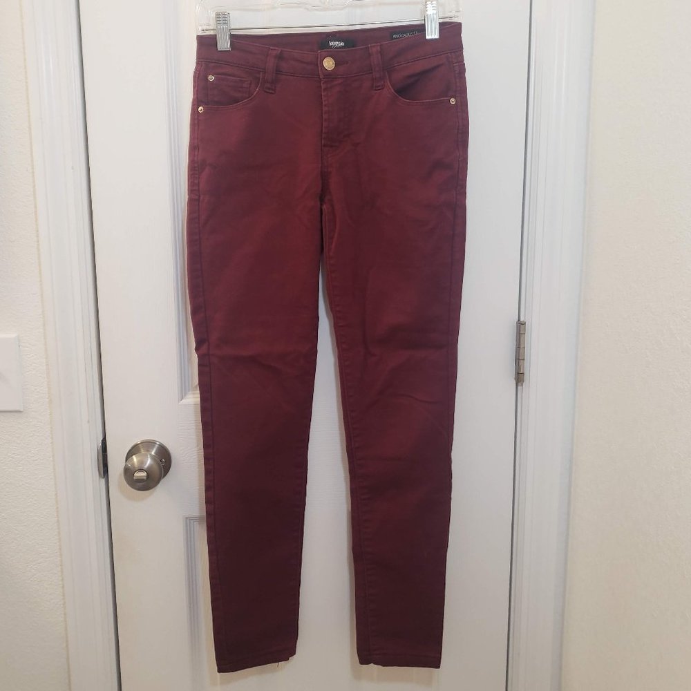 Kensie Wine Burgundy Knockout Skinny Jeans Pants